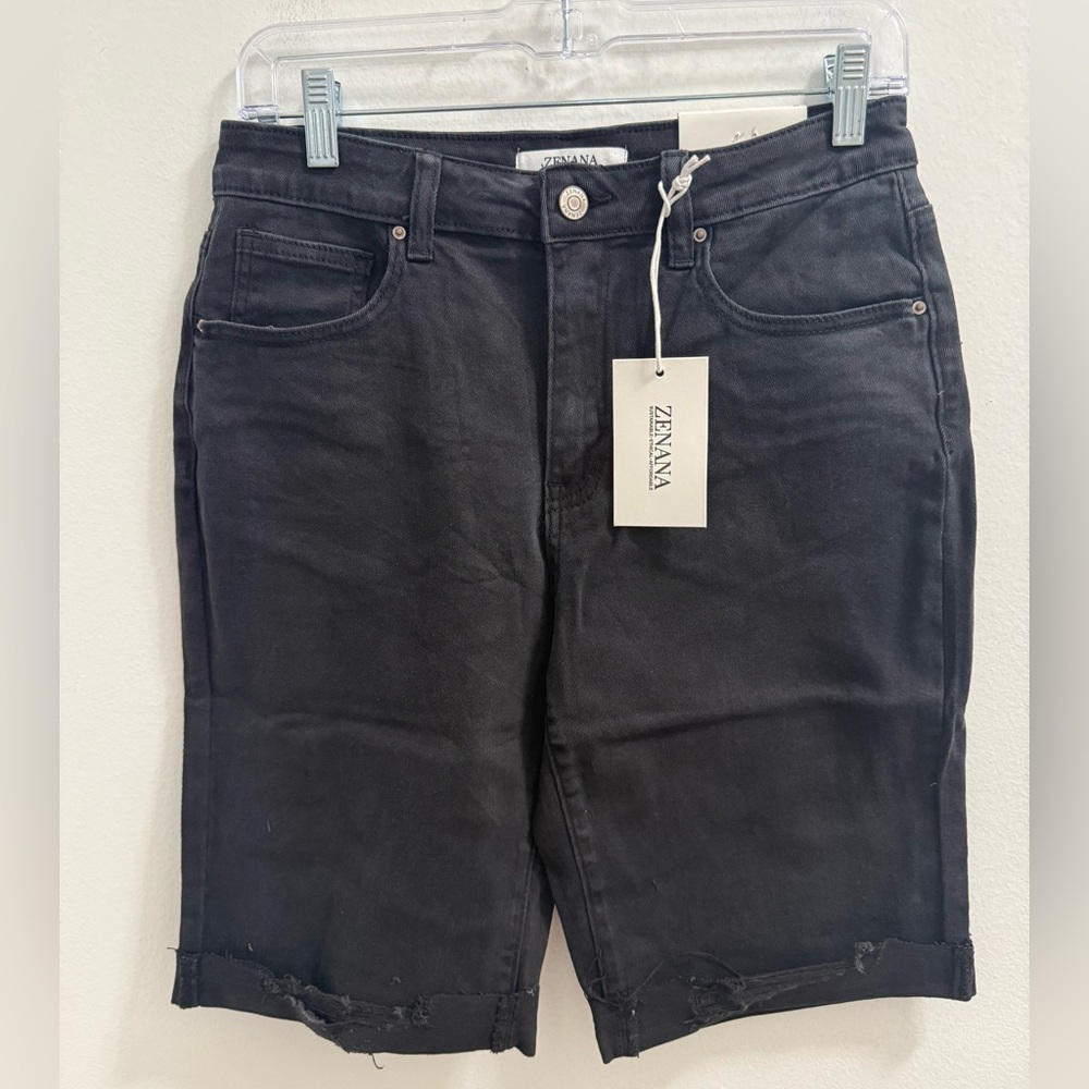Zenana Outfitters Black Denim Long Bermuda Shorts size Small